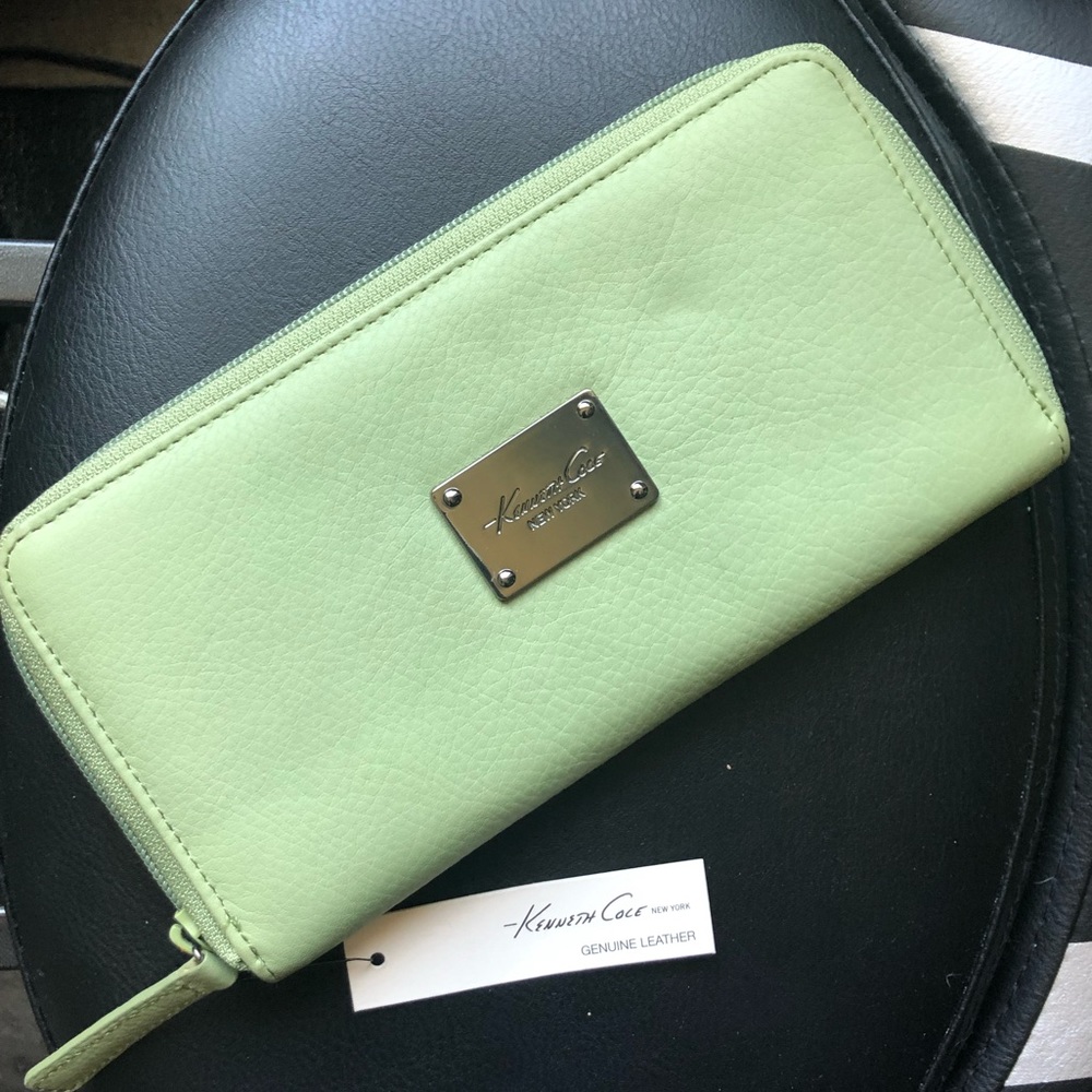 Genuine Leather - Kenneth Cole clutch mint green